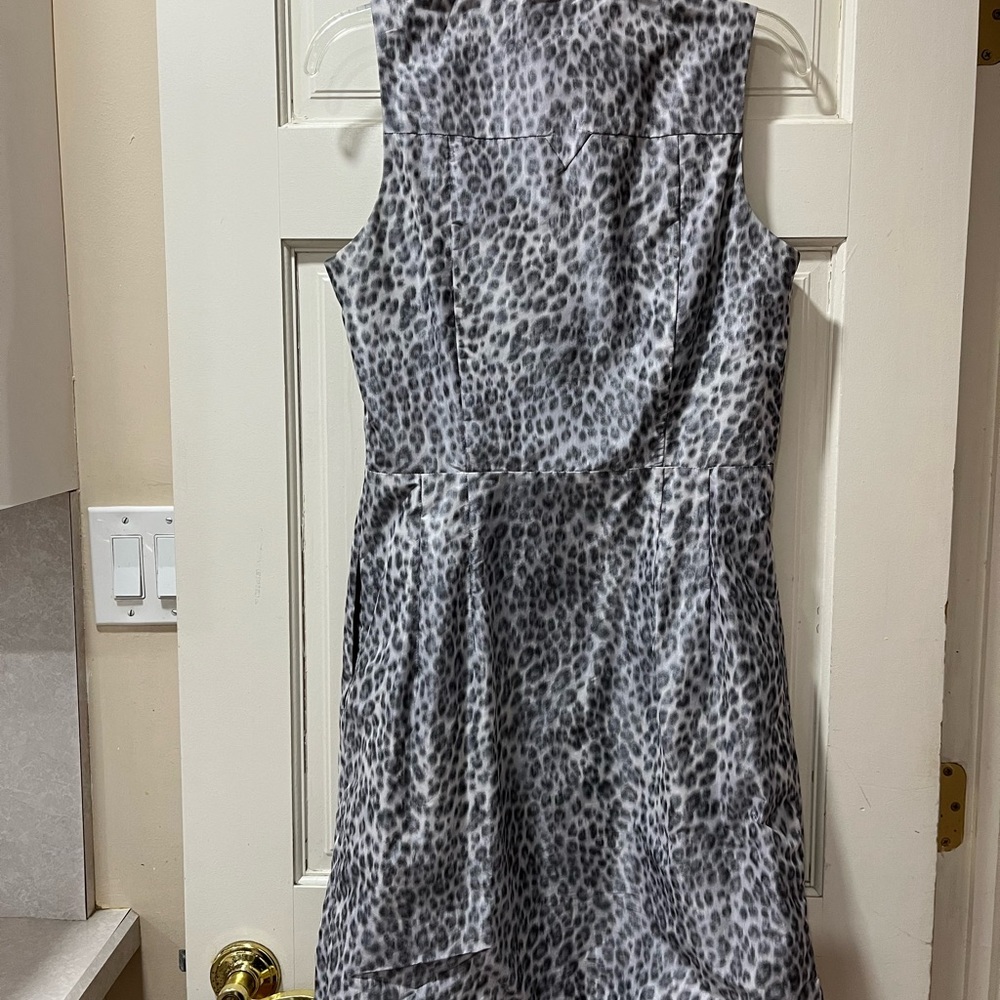 Sleeveless dress - Picture 3 of 7